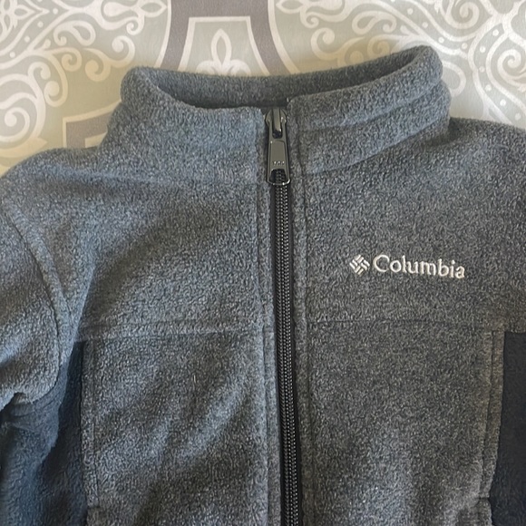 🐰Columbia Fleece Jacket🐰 - Picture 2 of 6